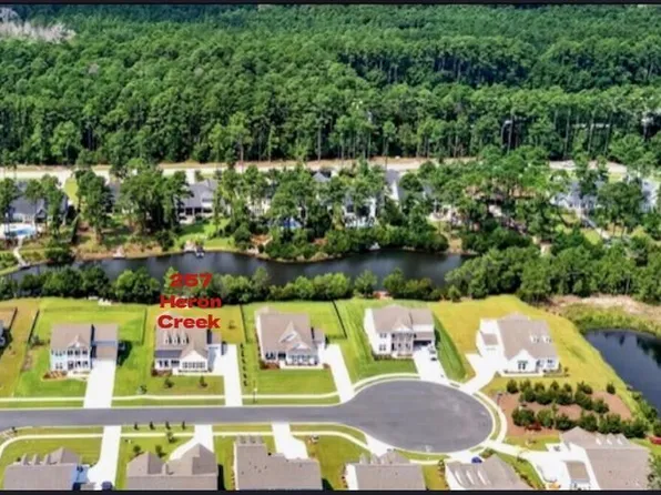 257 Heron Creek Dr, Richmond Hill, GA 31324