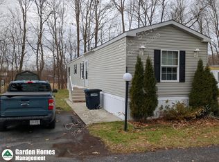 39 Dudley Pl, Bennington, VT 05201