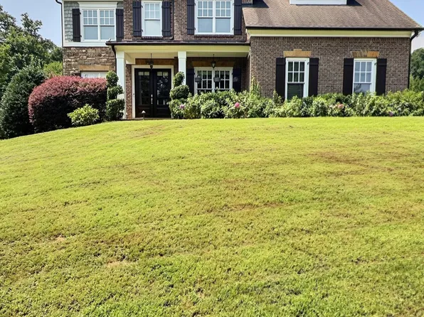 940 Lake Charles Dr, Roswell, GA 30075