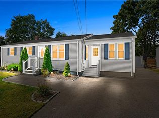 91 Crystal Dr, Warwick, RI 02889