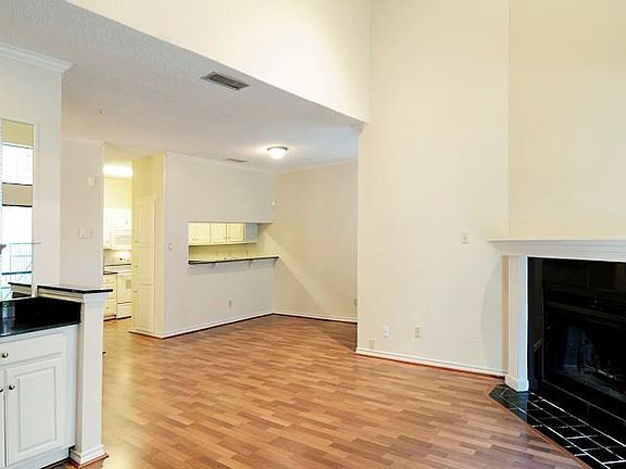 4th image of 3401 Binkley Ave APT C