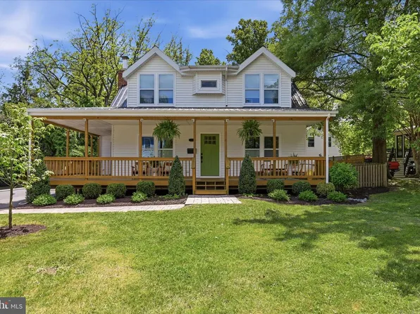 405 Edwards Ferry Rd NE, Leesburg, VA 20176