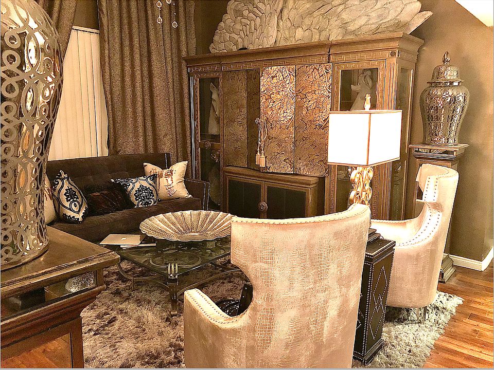 1st image of 1115 Larrabee St APT 304