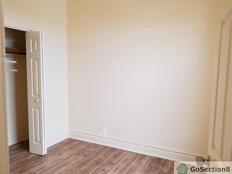2nd image of 2341 W Roosevelt Rd #2
