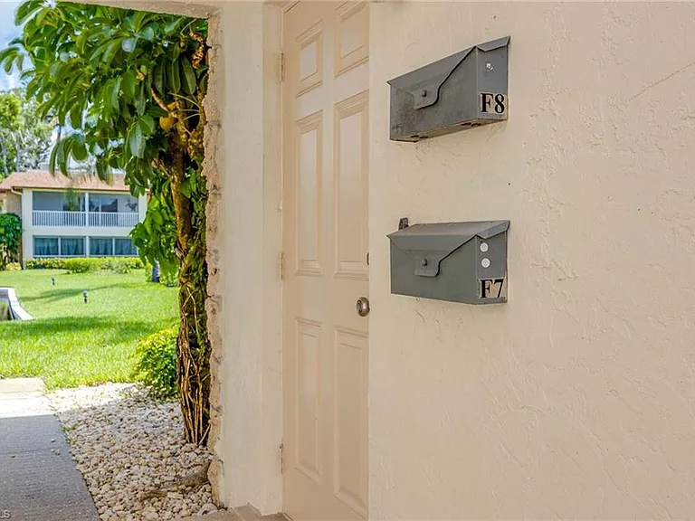 1155 Sandpiper St #F7 — Photo 3