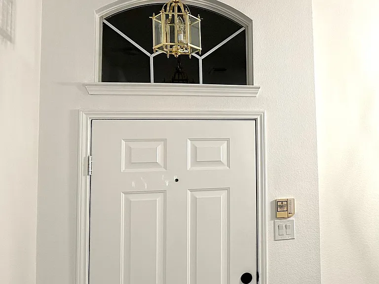 Entry door and pendant