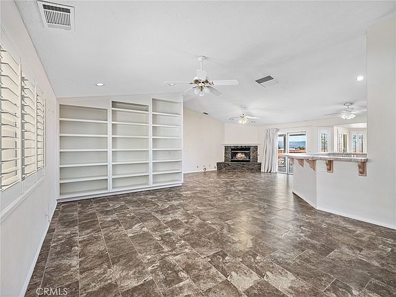 3rd image of 16992 Joshua Rd