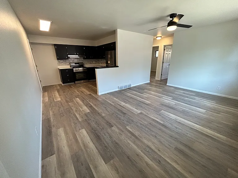 5821 Garrett Ln #3 — Photo 1