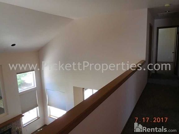 5th image of 12686 Plateau Cir NW