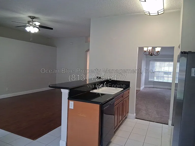 13548 Bellingham Dr — Photo 5