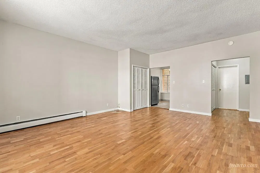 2335 Pacific Ave — Photo 4