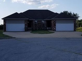 301 Excalibur Ct, Willard, MO 65781