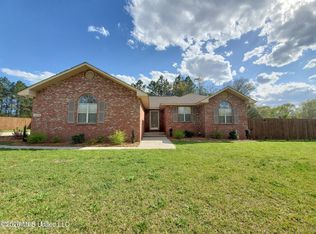 1438 New Hope Rd, Wiggins, MS 39577