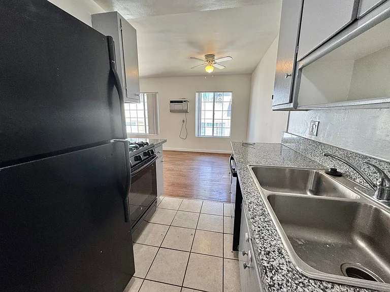 3419 Club Dr — Photo 16