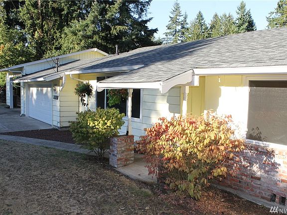 3rd image of 10017 59th Avenue Ct E