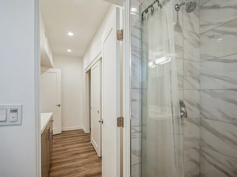 671 S Riverside Drive — Photo 17