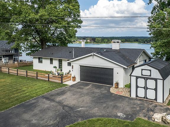 2nd image of 697 Gilead Shores Dr