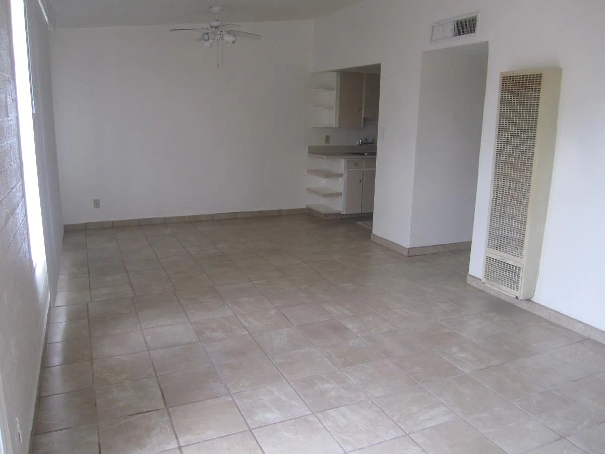 1 bed, 800 sqft, $925 — Photo 3