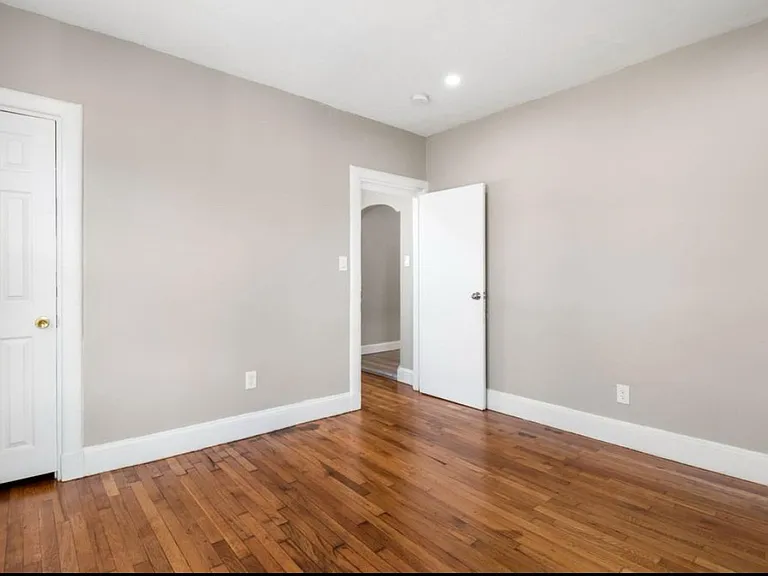 501 Warren St #6 — Photo 14