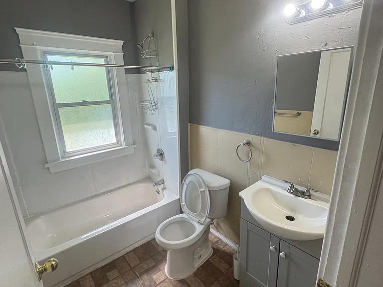13605 Gainsboro Ave #2 — Photo 6