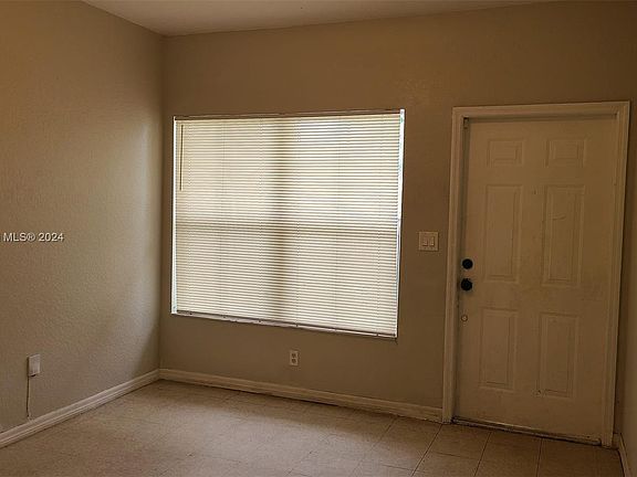 5th image of 646 SW 11th St