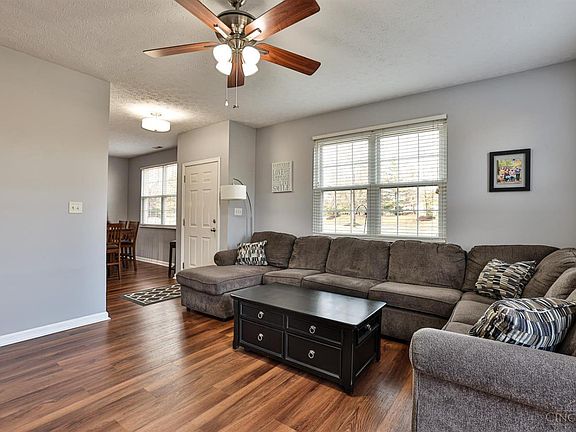 5th image of 3593 Thorngate Dr