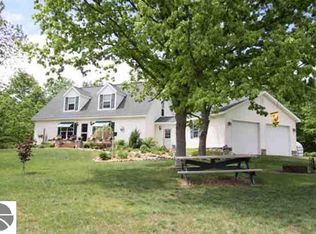 7887 W Sharon Rd, Fife Lake, MI 49633