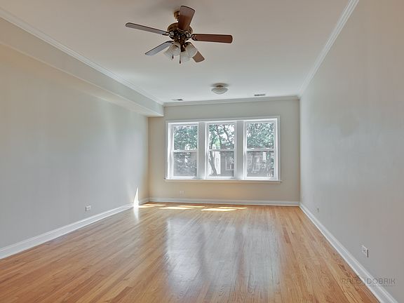5th image of 6438 N Greenview Ave APT 3