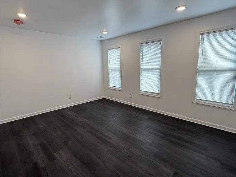 1262 S Broad St — Photo 6