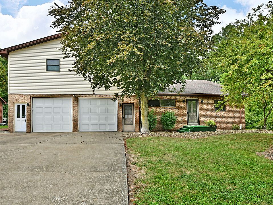1st image of 920-922 Cynthia Ct