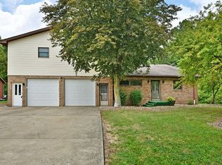 920-922 Cynthia Ct, Niles, OH 44446