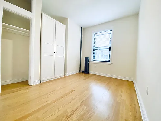 Rented by EXR | media 4