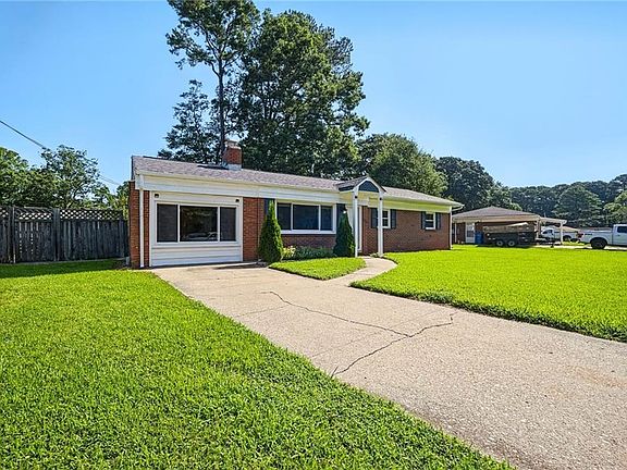 3rd image of 313 Sparrow Rd