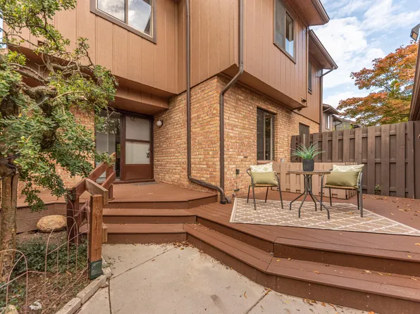 2601 Meade Ct, Ann Arbor, MI 48105