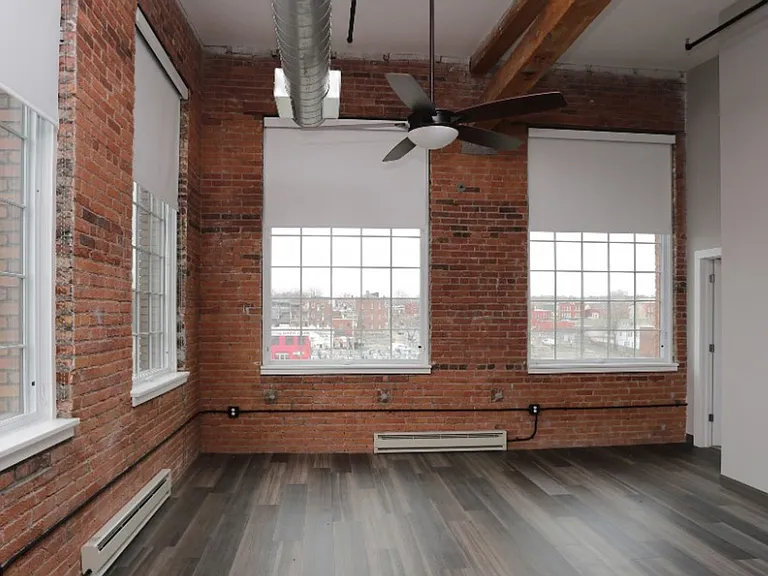 Oak Knitting Mill Apartments Franklin Square Available — Photo 8