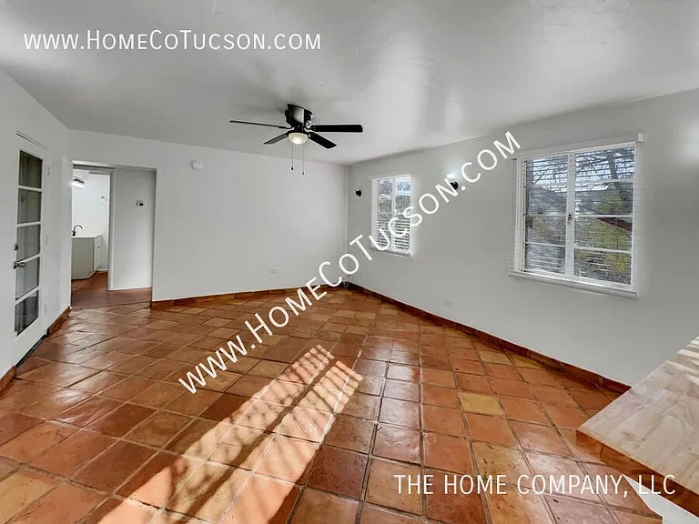 1509 E Blacklidge Dr #1 — Photo 7