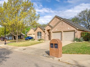 3513 Stone Creek Ct, Fort Worth, TX 76137