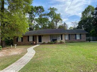 102 Terry Dr, Brewton, AL 36426