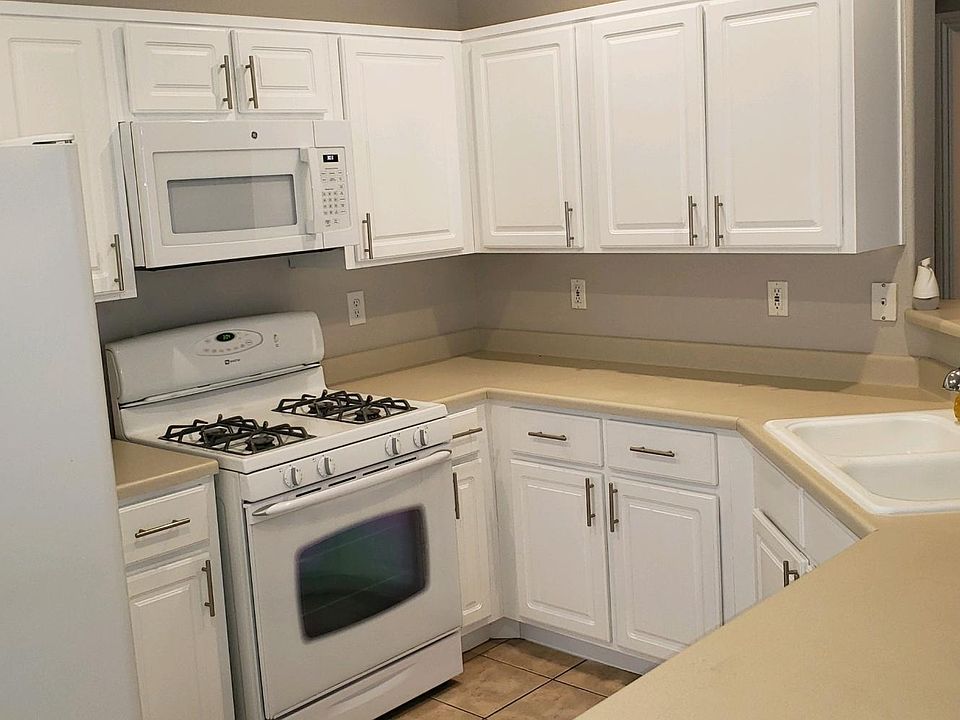 2nd image of 6040 Golden Corral Trl Unit 102