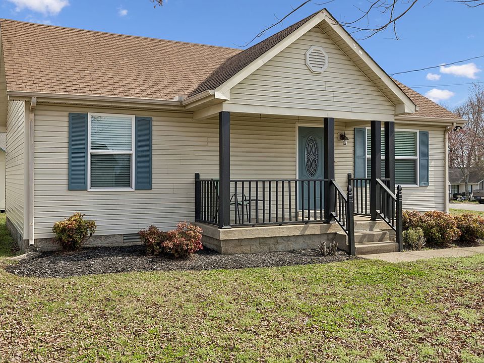 1st image of 402 Jonesboro Ct