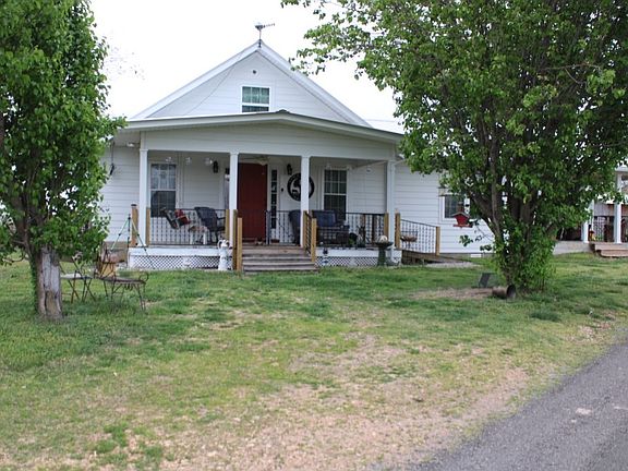 3rd image of 416 New Hope Rd