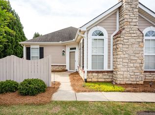 121 Ravines Ln, Spartanburg, SC 29301