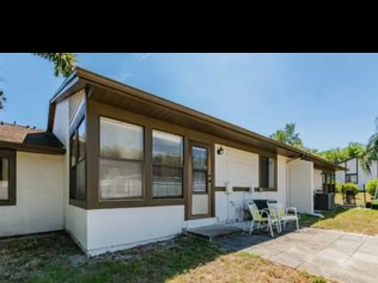 2130 Bancroft Pl #D — Photo 14