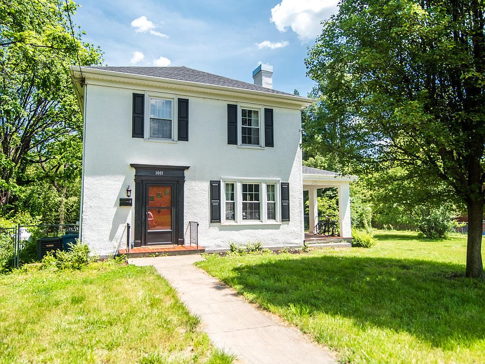 1st image of 1001 Viewmont St NW