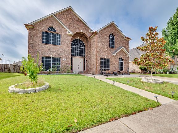 5th image of 2811 Gillespie Ln