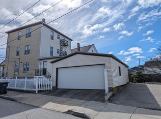 483 Stafford Rd, Fall River, MA 02721