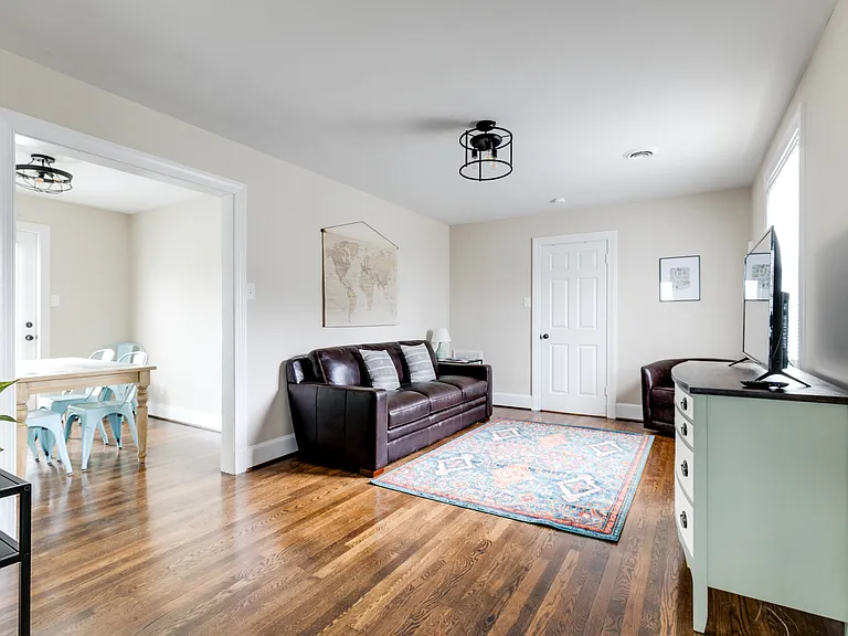 507 Fourqurean Ln — Photo 3