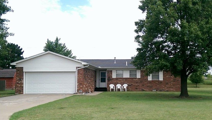 1st image of 1215 Edgewood Dr