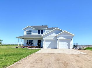 107 Neuman Blvd N, Colfax, ND 58018