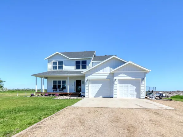 107 Neuman Blvd N, Colfax, ND 58018